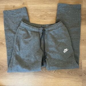 Nike Men’s Grey Sweatpants